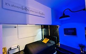 Pasavento - Modern Tiny Suite